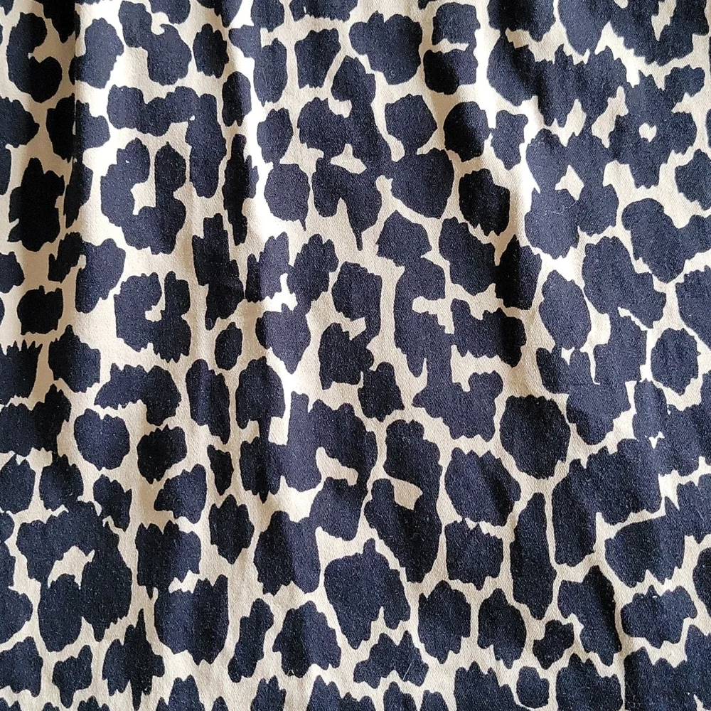 Body by Victoria Leopard Print Skirt Size 8